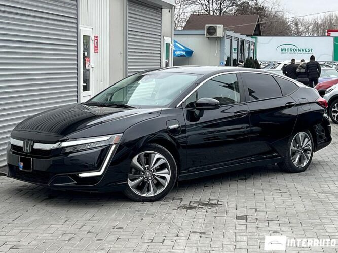 Honda Clarity 31 interauto-car