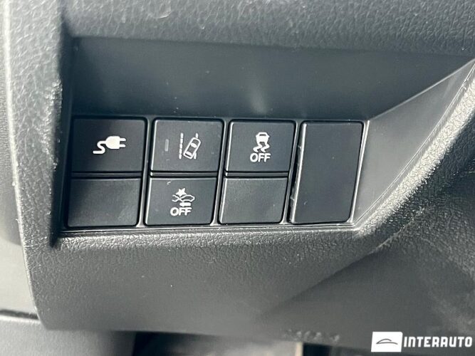 Honda Clarity 46 interauto-car