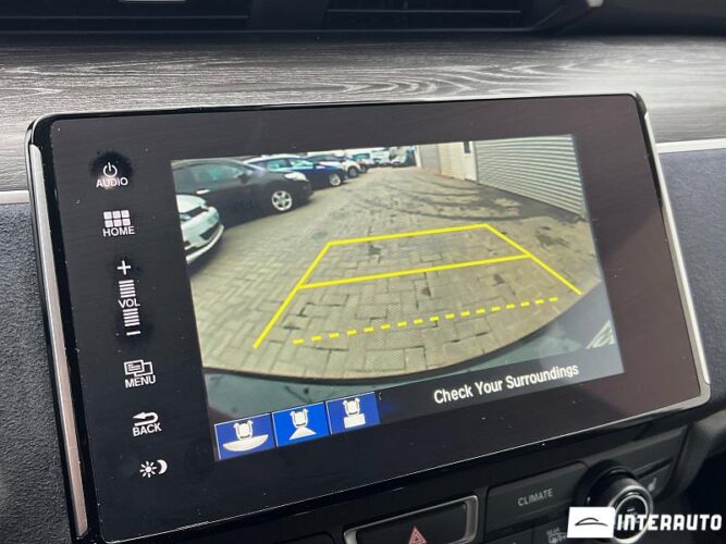 Honda Clarity 43 interauto-car