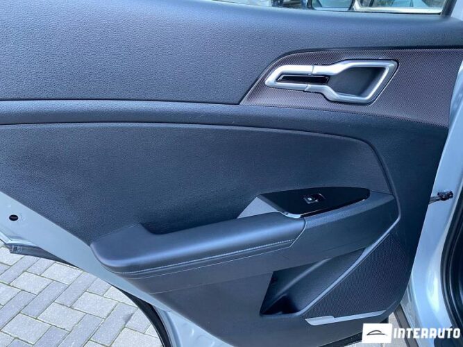 Kia Sportage 43 interauto-car