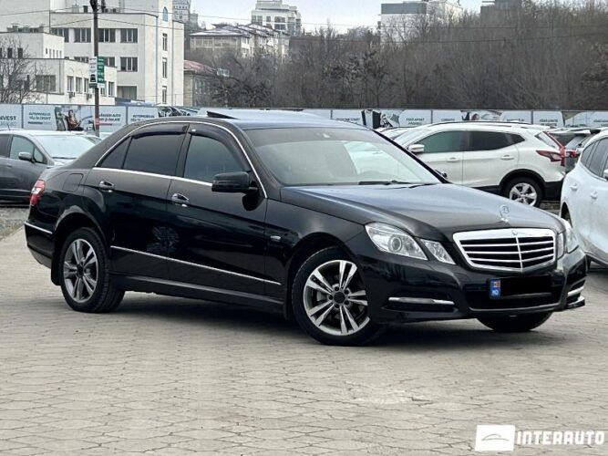 Mercedes E 200 34 interauto-car