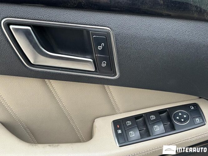 Mercedes E 200 36 interauto-car