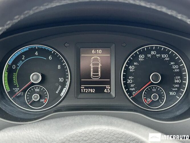 Volkswagen Jetta 43 interauto-car