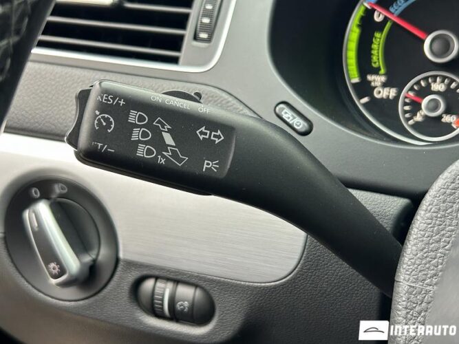 Volkswagen Jetta 40 interauto-car