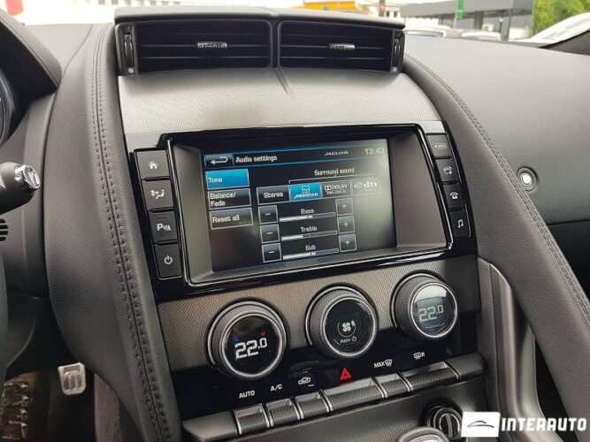 Jaguar F-Type 45 interauto-car