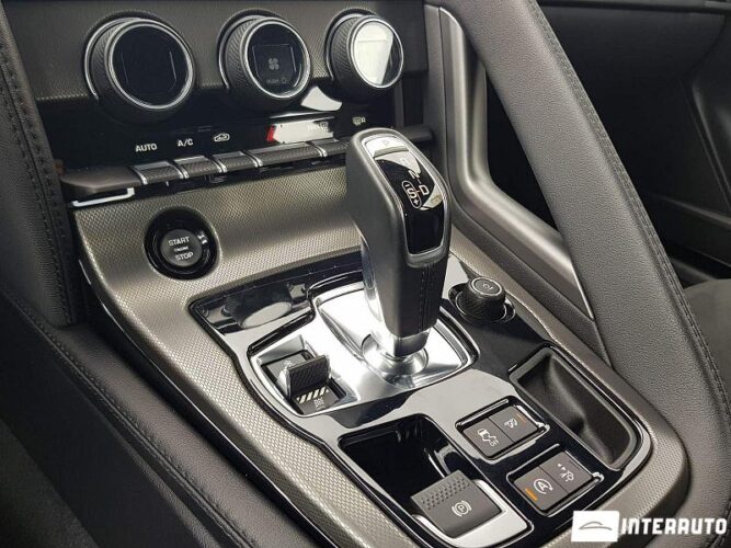 Jaguar F-Type 46 interauto-car