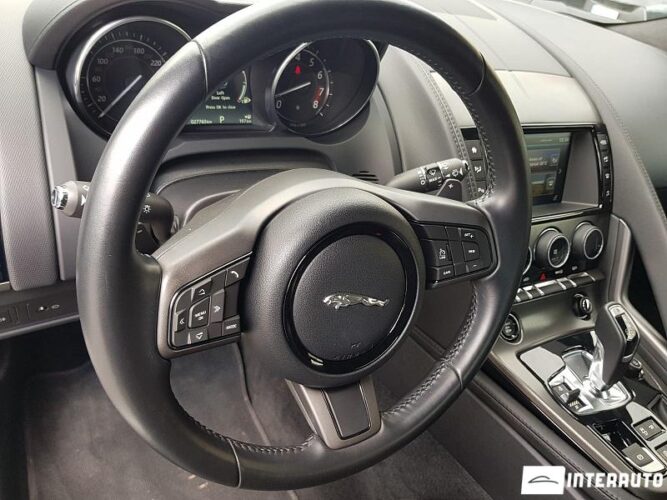 Jaguar F-Type 43 interauto-car