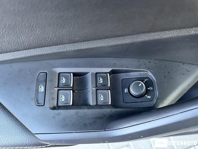 Volkswagen Jetta 51 interauto-car