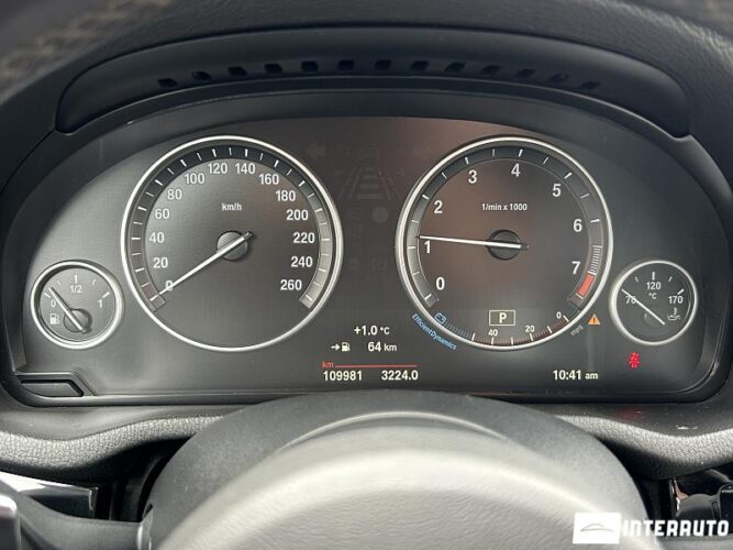 BMW X3 2.8i 37 interauto-car