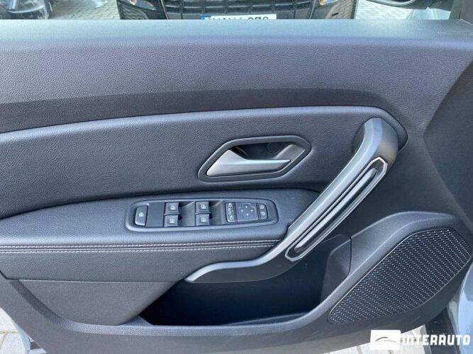 Dacia Duster 32 interauto-car