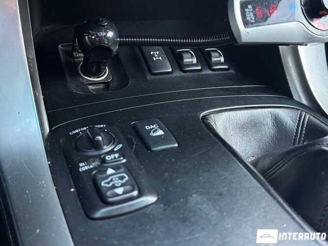 Toyota Land Cruiser Prado 39 interauto-car