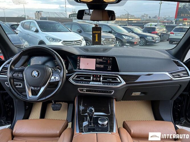 BMW X5 4.0i 39 interauto-car
