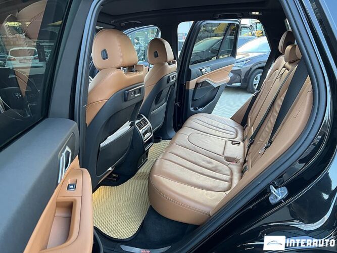 BMW X5 4.0i 46 interauto-car