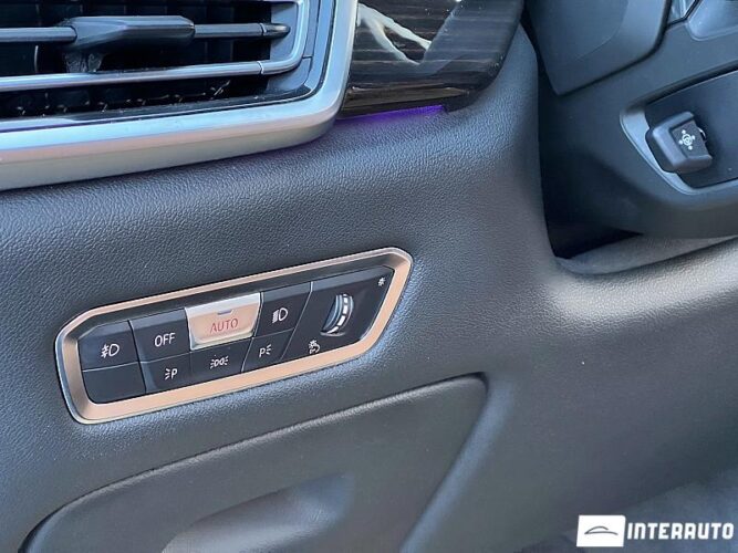 BMW X5 4.0i 55 interauto-car