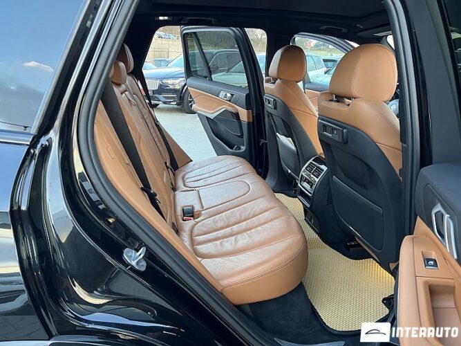 BMW X5 4.0i 48 interauto-car