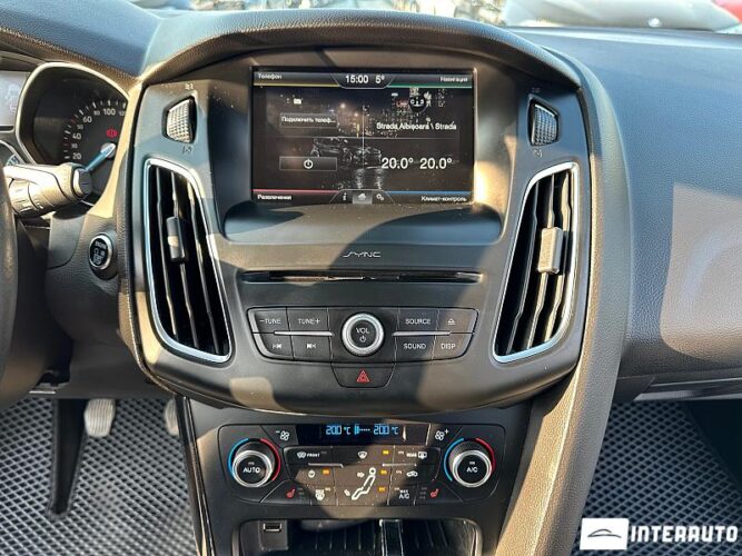 Ford Focus 40 interauto-car