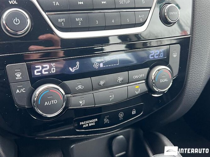 Nissan Qashqai 40 interauto-car