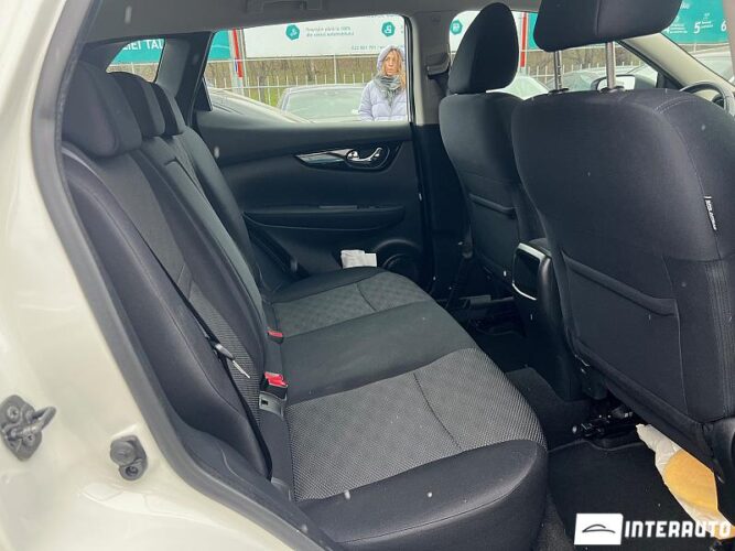 Nissan Qashqai 45 interauto-car