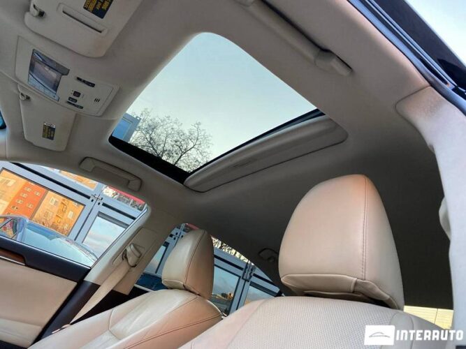 Lexus ES 300h 48 interauto-car