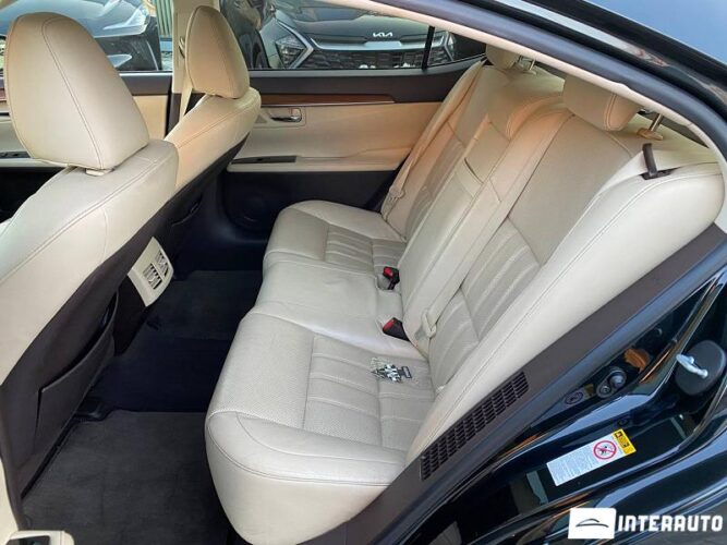 Lexus ES 300h 51 interauto-car