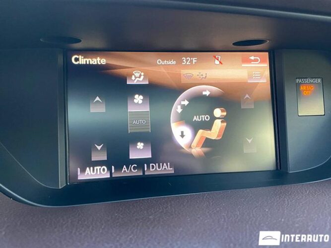 Lexus ES 300h 41 interauto-car