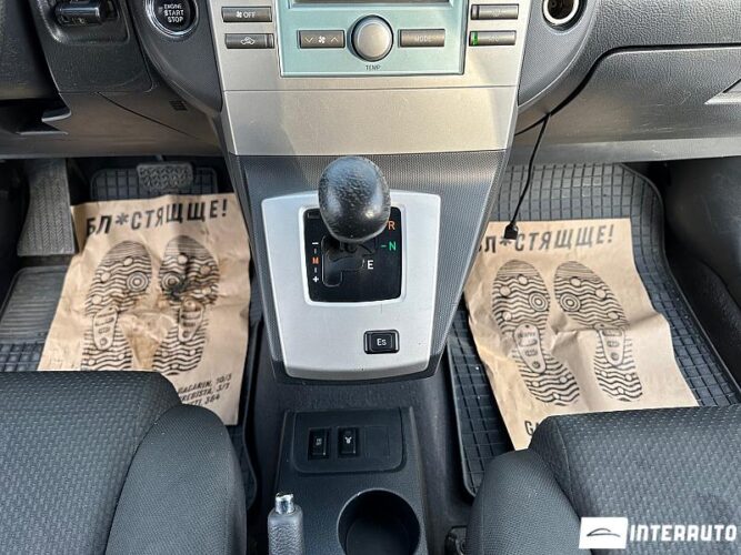 Toyota Corolla Verso 38 interauto-car