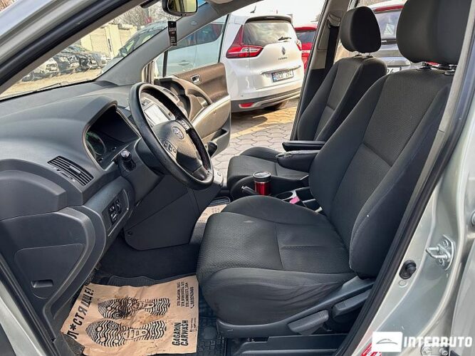 Toyota Corolla Verso 33 interauto-car