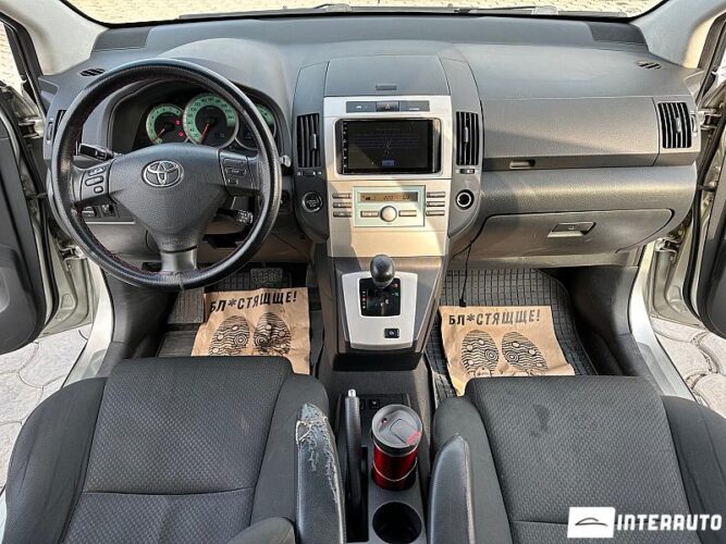 Toyota Corolla Verso 35 interauto-car