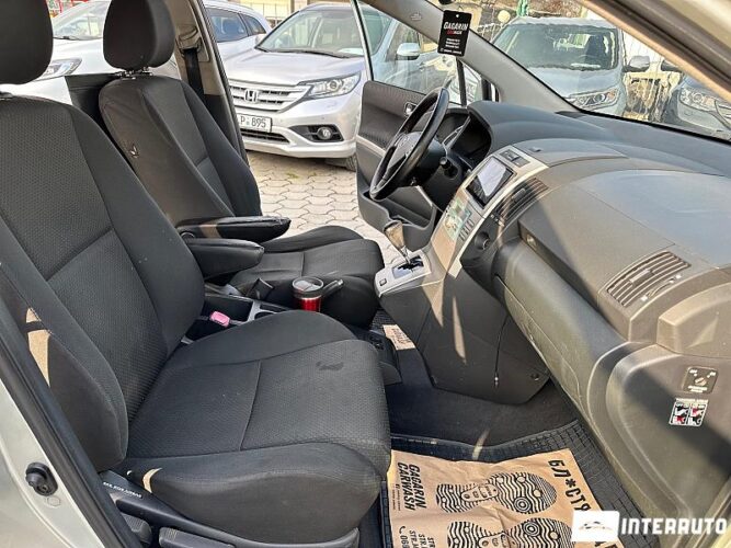 Toyota Corolla Verso 34 interauto-car