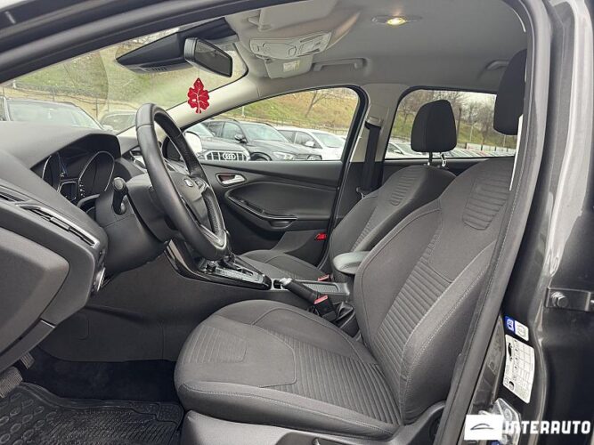 Ford Focus 39 interauto-car