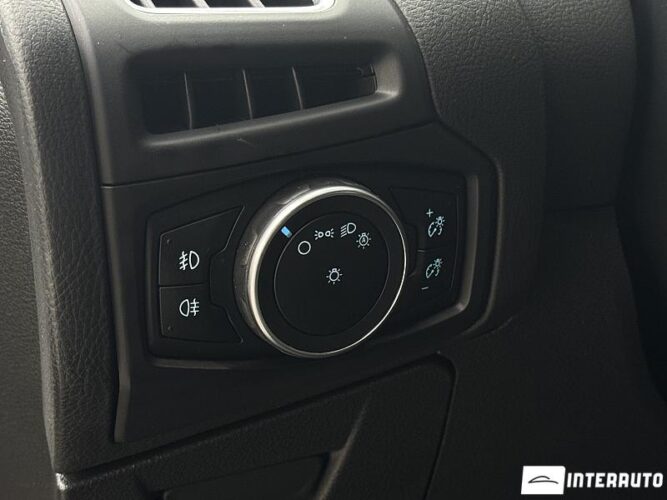 Ford Focus 54 interauto-car