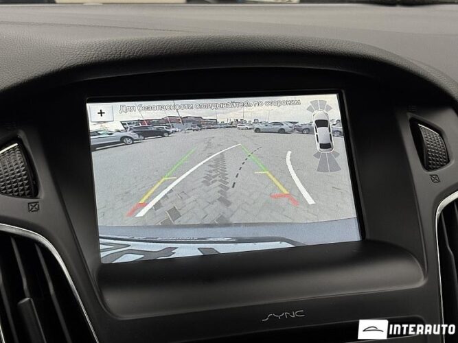 Ford Focus 44 interauto-car