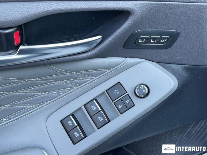 Toyota Avalon 47 interauto-car