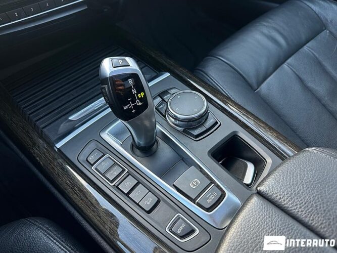 BMW X5 4.0e 50 interauto-car