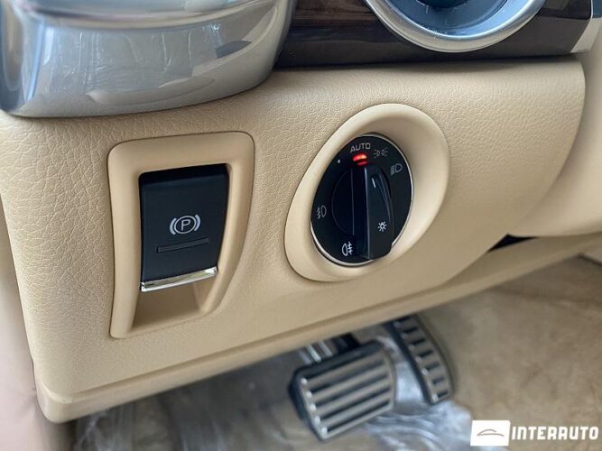 Porsche Cayenne S Hybrid 53 interauto-car