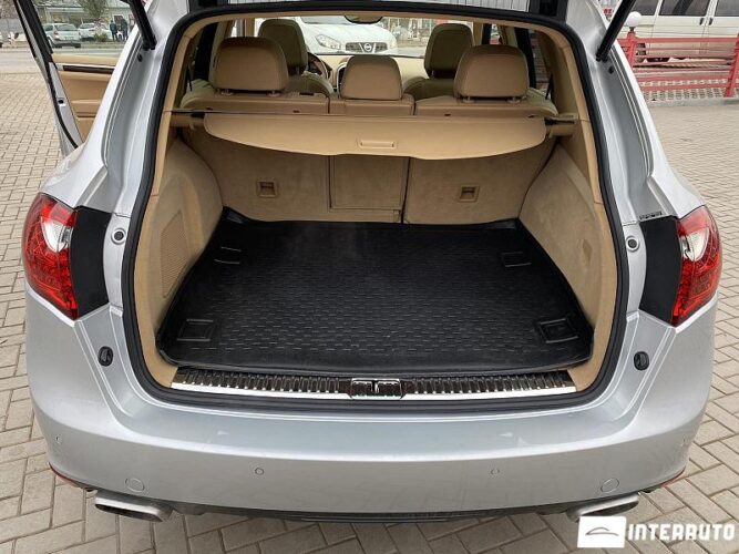 Porsche Cayenne S Hybrid 41 interauto-car