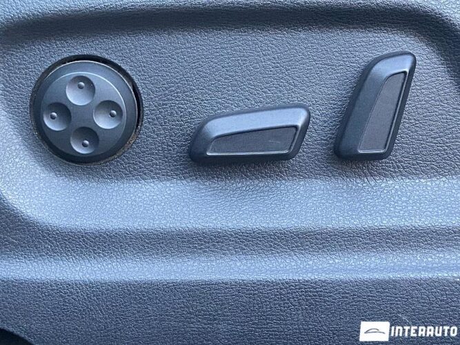 Volkswagen Tiguan 44 interauto-car