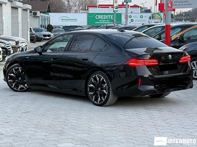 BMW 530e 43 interauto-car