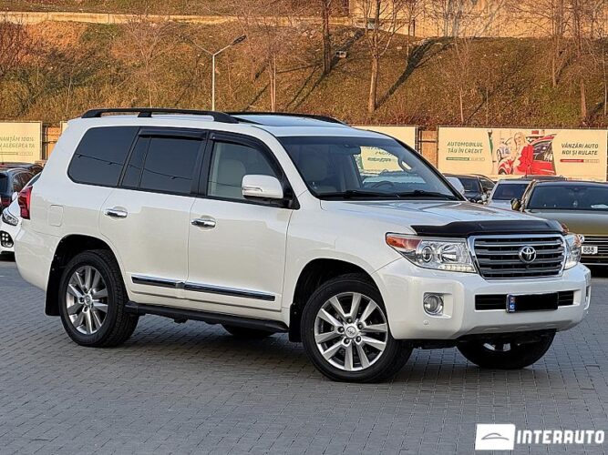 Toyota Land Cruiser 39 interauto-car