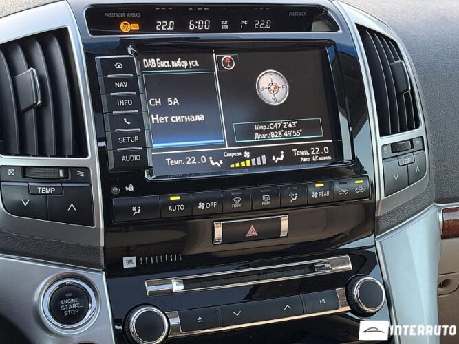 Toyota Land Cruiser 51 interauto-car