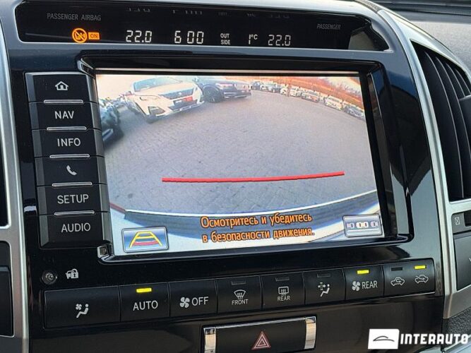 Toyota Land Cruiser 52 interauto-car