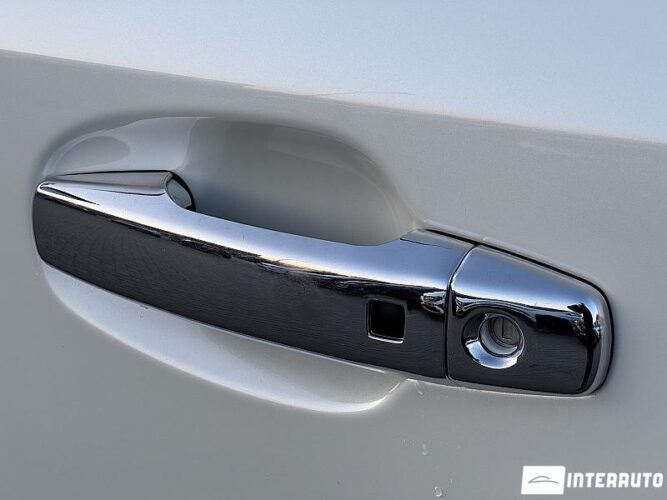 Toyota Land Cruiser 62 interauto-car