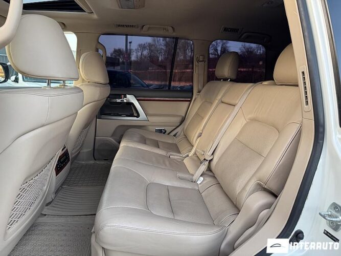 Toyota Land Cruiser 55 interauto-car