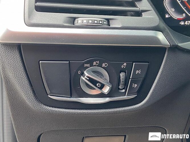 BMW X3 3.0i 45 interauto-car