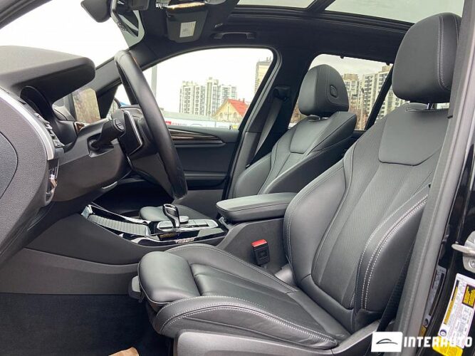 BMW X3 3.0i 42 interauto-car