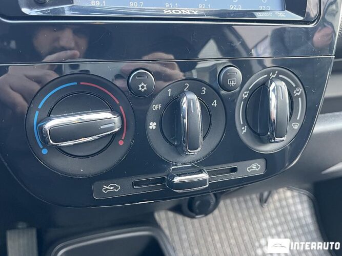 Mitsubishi Mirage 39 interauto-car