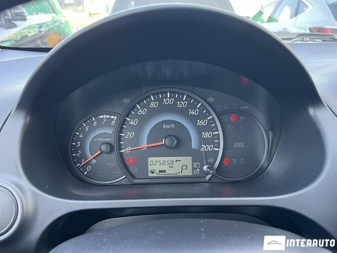 Mitsubishi Mirage 37 interauto-car