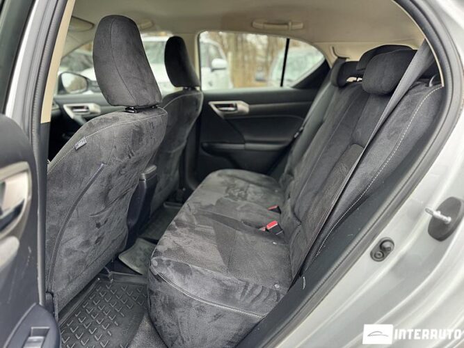 Lexus CT 200h 47 interauto-car