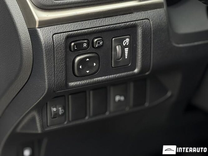 Lexus CT 200h 39 interauto-car