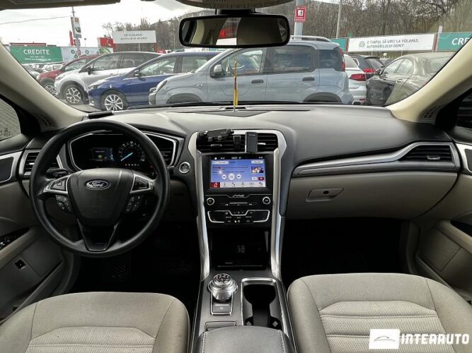 Ford Fusion 37 interauto-car